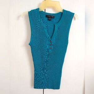 August Silk Sleeveless Top - Size Small